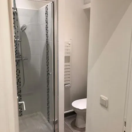 Studio Bd Carnot 3 Min A Pied De La Gare Et 5 Min A Pied Des Plages Hotel Cannes