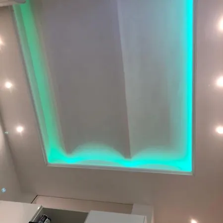 Studio Bd Carnot 3 Min A Pied De La Gare Et 5 Min A Pied Des Plages * Cannes